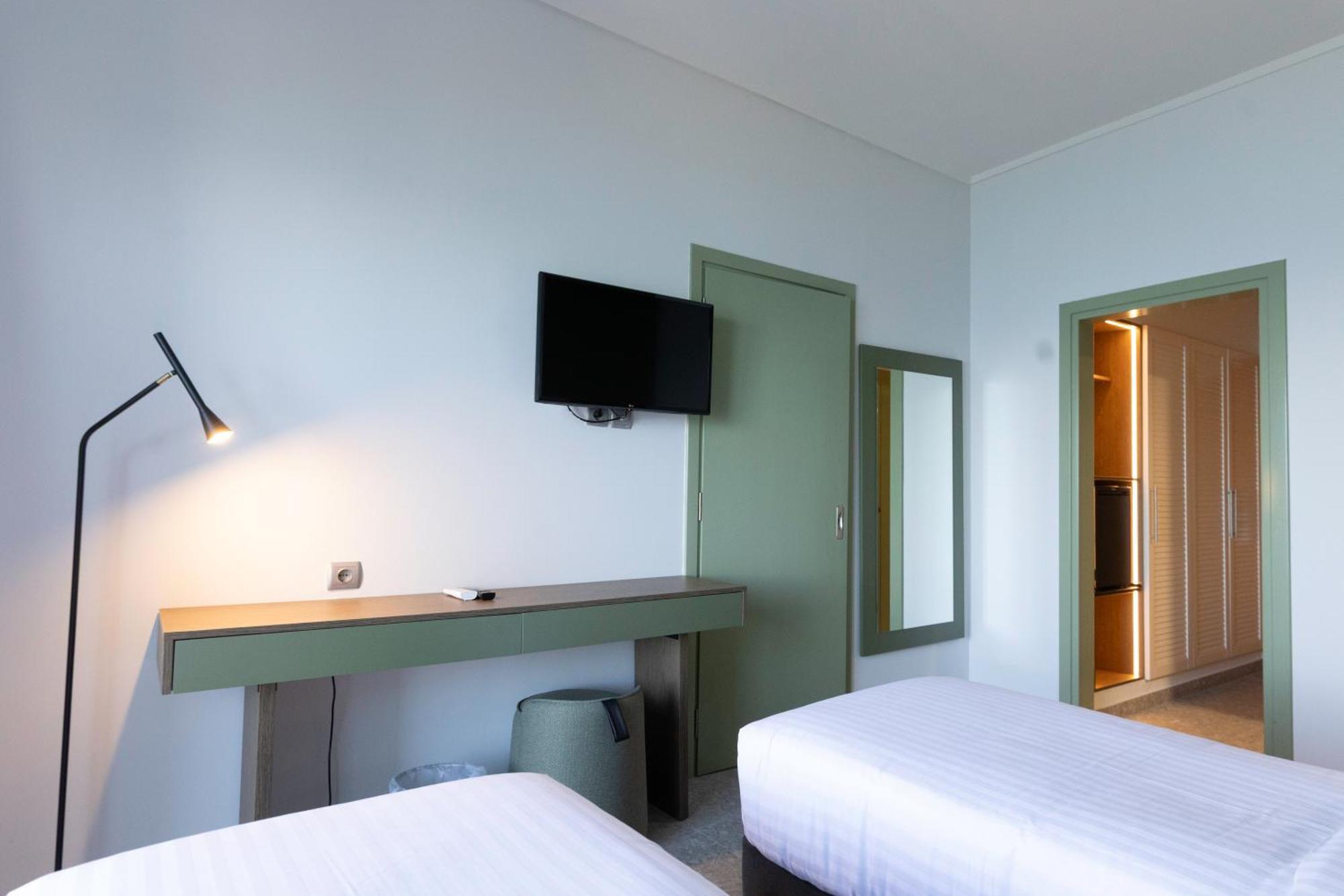 Messinian Bay Hotel 4*
